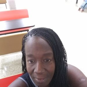 Meet your Posher, Valderine